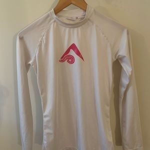 White Okanku Rash Gaurd